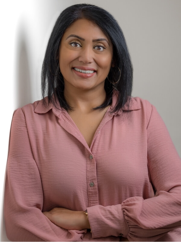 Personal brand photographer London - LinkedIn portrait